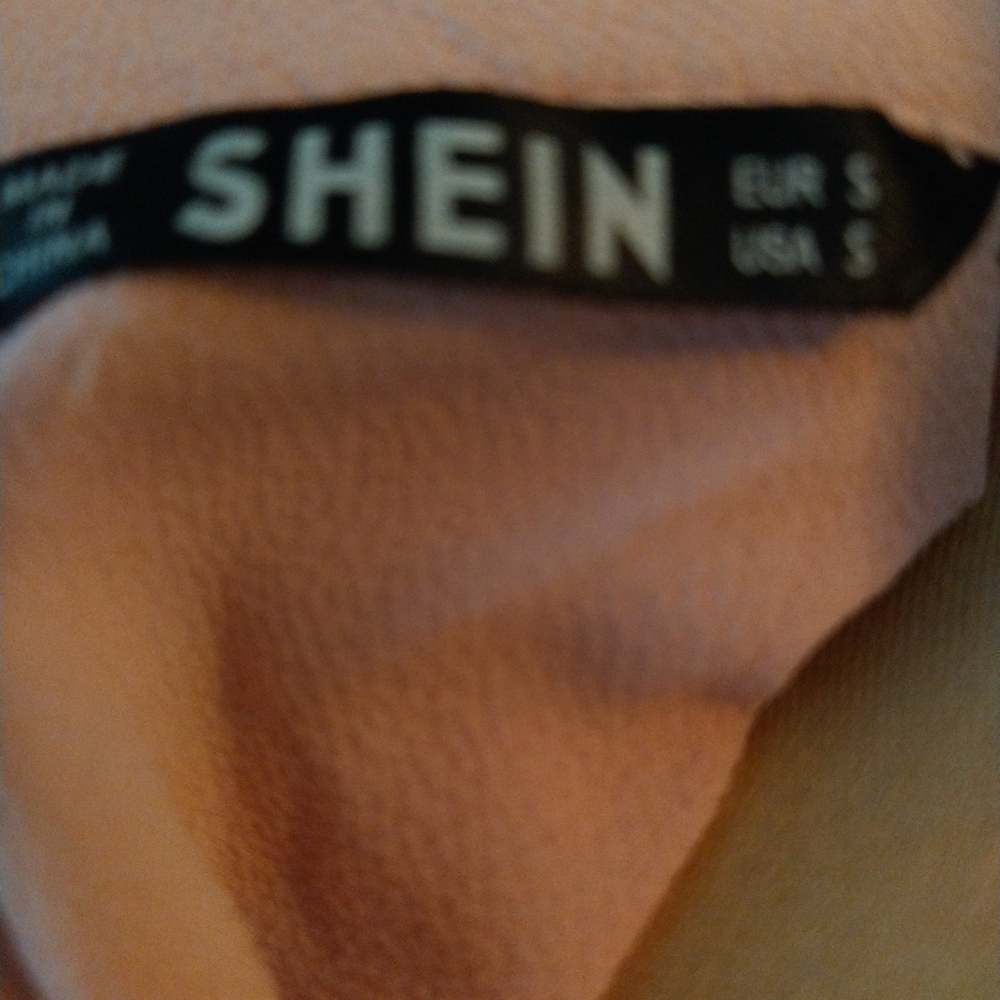 SheIn blouce ❤️ - Picture 3 of 3